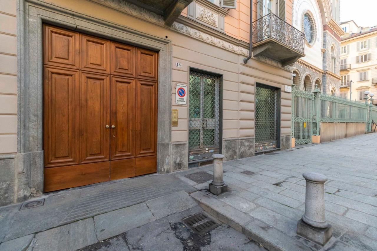 Porta Nuova & San Salvario Roomy Flat トリノ エクステリア 写真