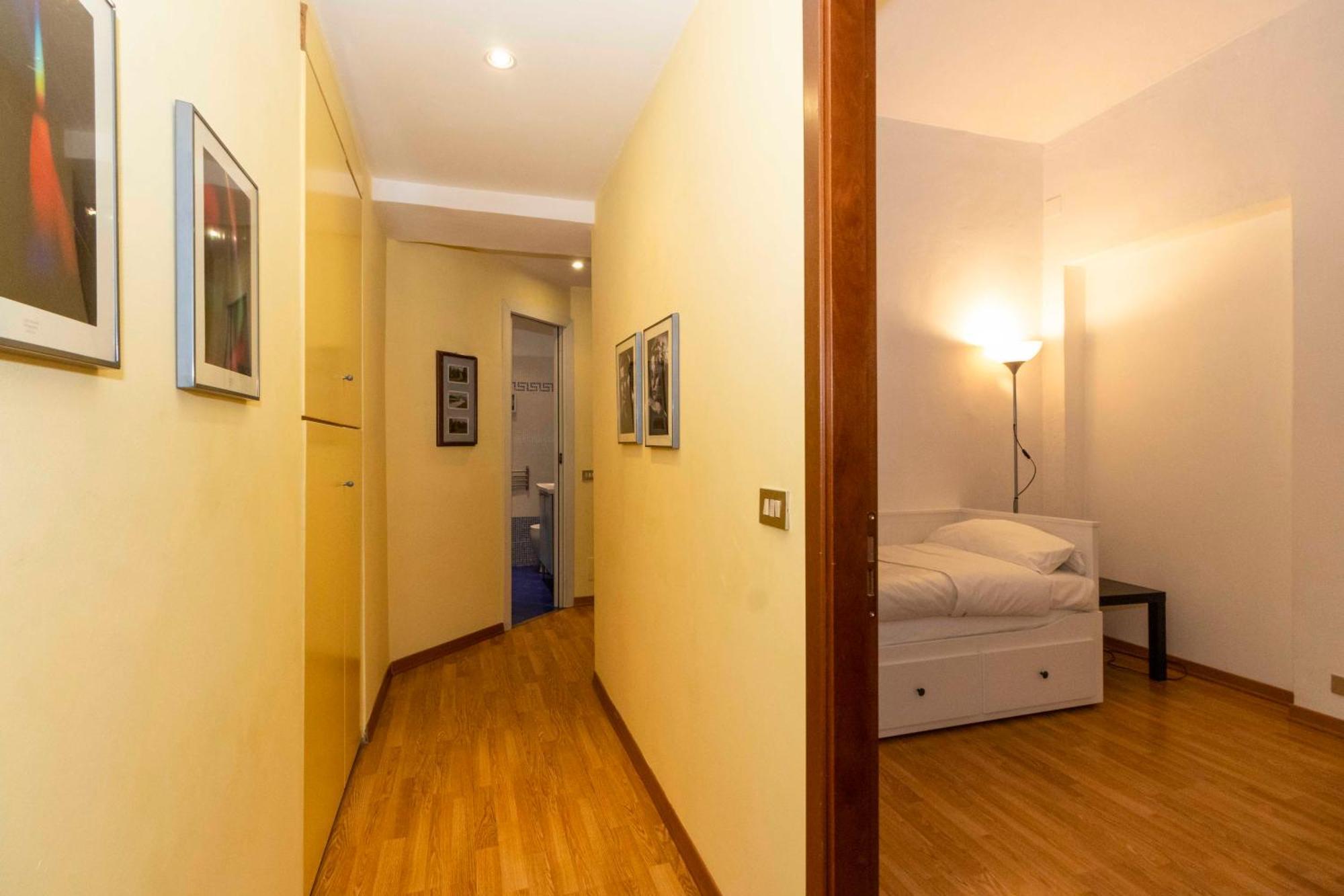 Porta Nuova & San Salvario Roomy Flat トリノ エクステリア 写真