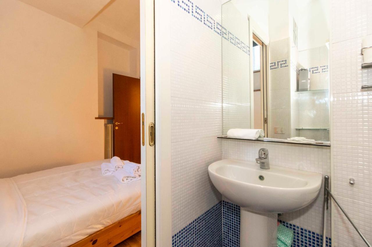 Porta Nuova & San Salvario Roomy Flat トリノ エクステリア 写真